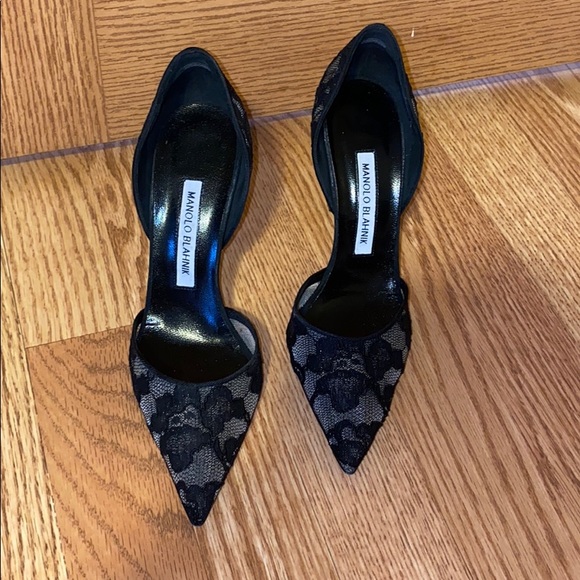 Manolo Blahnik Shoes - Manolo Blahnik lace d'orsay pumps